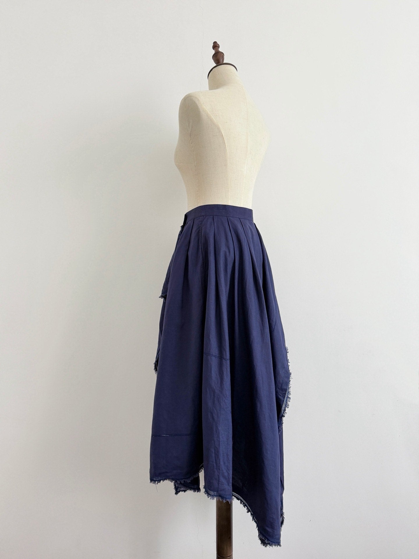 Issey Miyake 1980s Asymmetric Cotton Linen Skirt - Devines