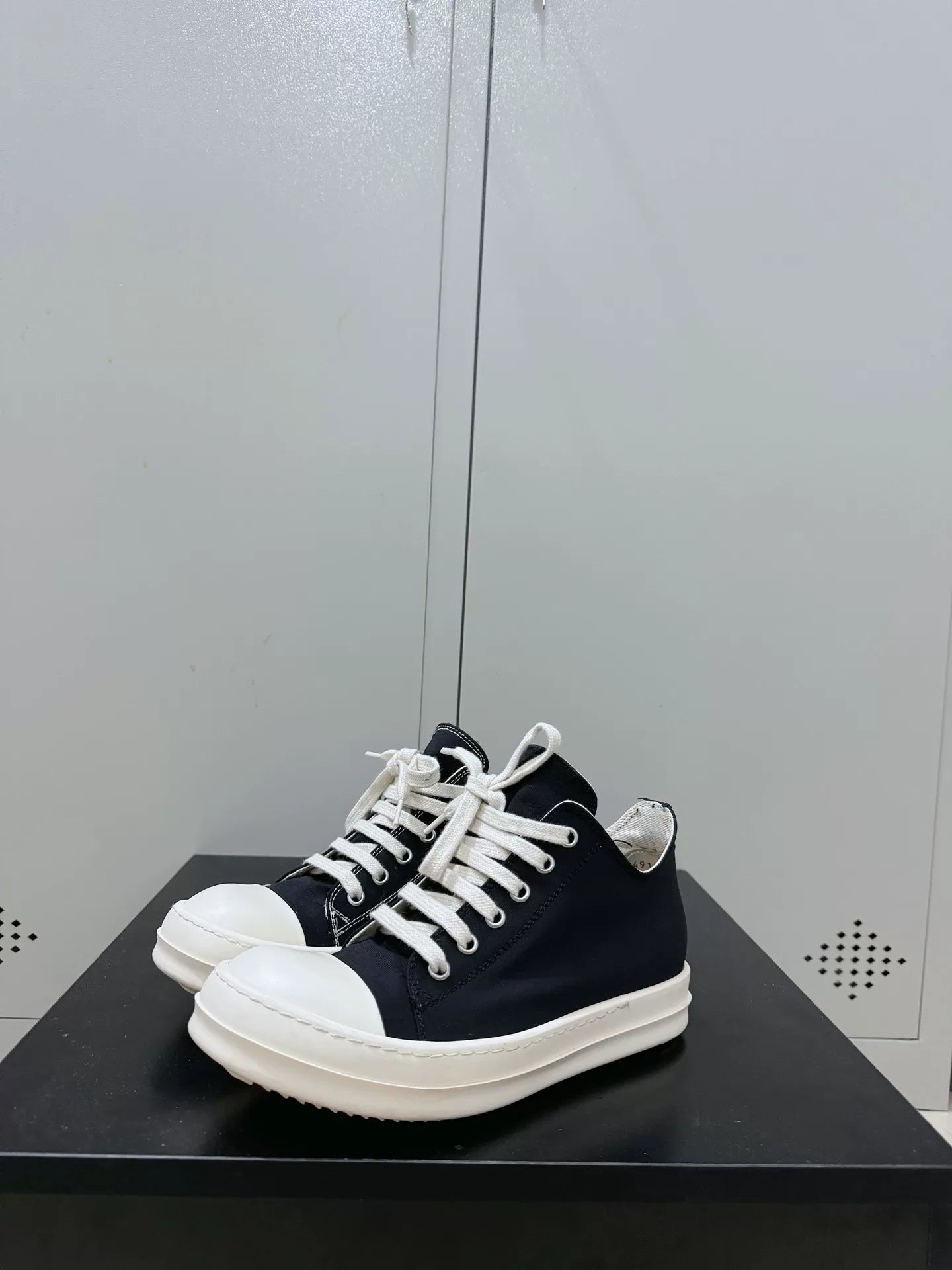 Rick Owens DRKSHDW lace-up low-top Sneakers | Black