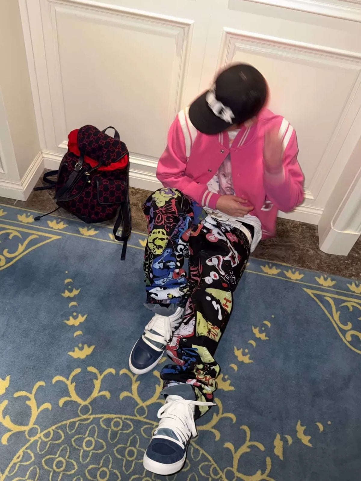 VETEMENTS Rare Graffiti Jeans