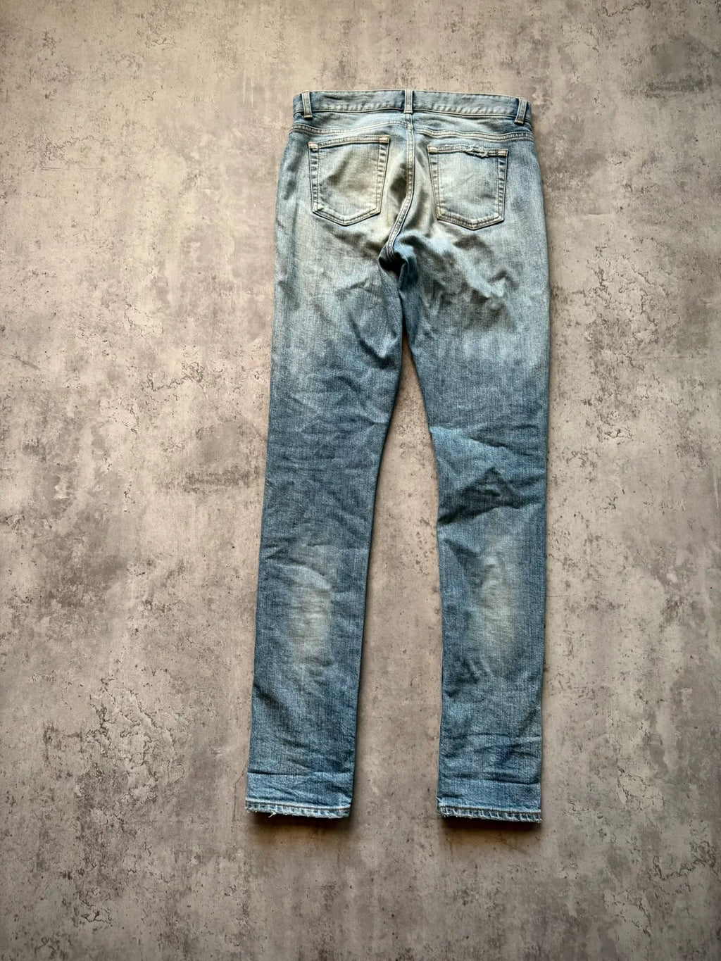Saint Laurent Paris 18SS D05 Blue Washed Distressed Denim Jeans