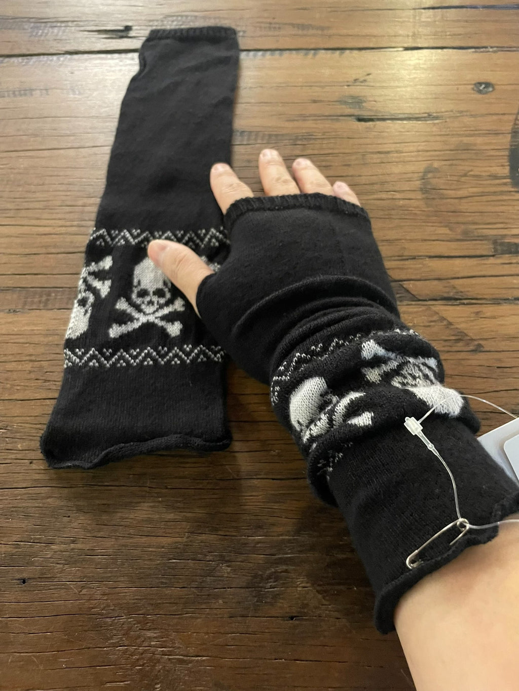 mastermind Japan Sample Black Ethnic Skull Cashmere Nylon Gloves