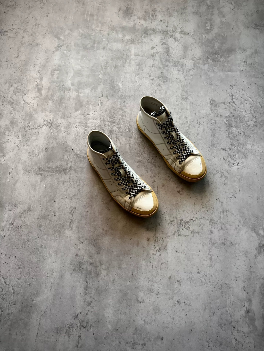 Saint Laurent Paris 16SS SL/37M White Distressed High‑top Sneakers by Hedi Slimane