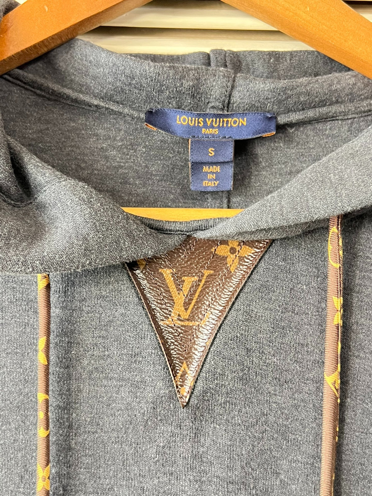 Louis Vuitton LV sleeveless hooded sweatshirt gray