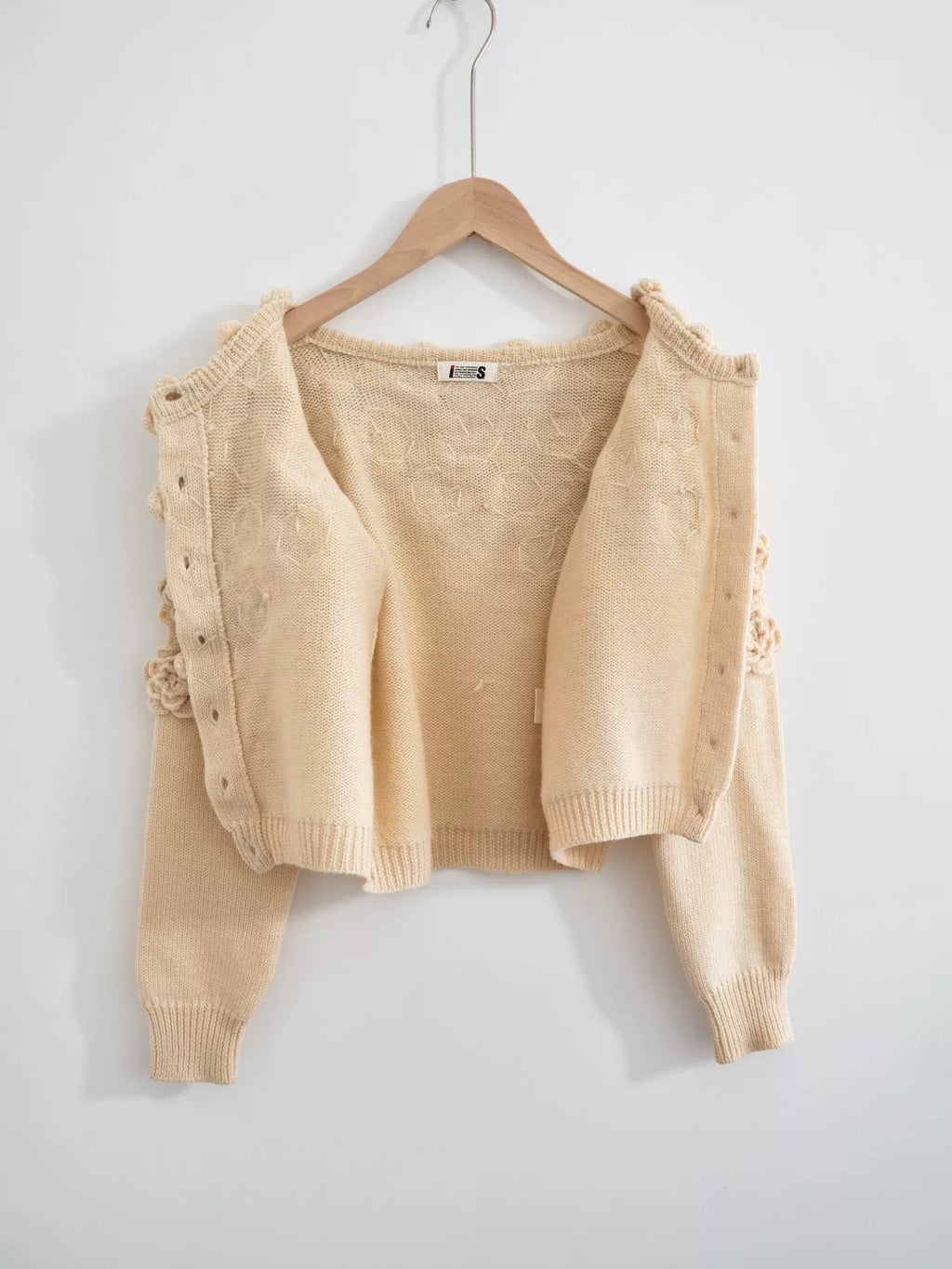 Issey Miyake 80s 3d Rose Cream Knit Sweater - Devines