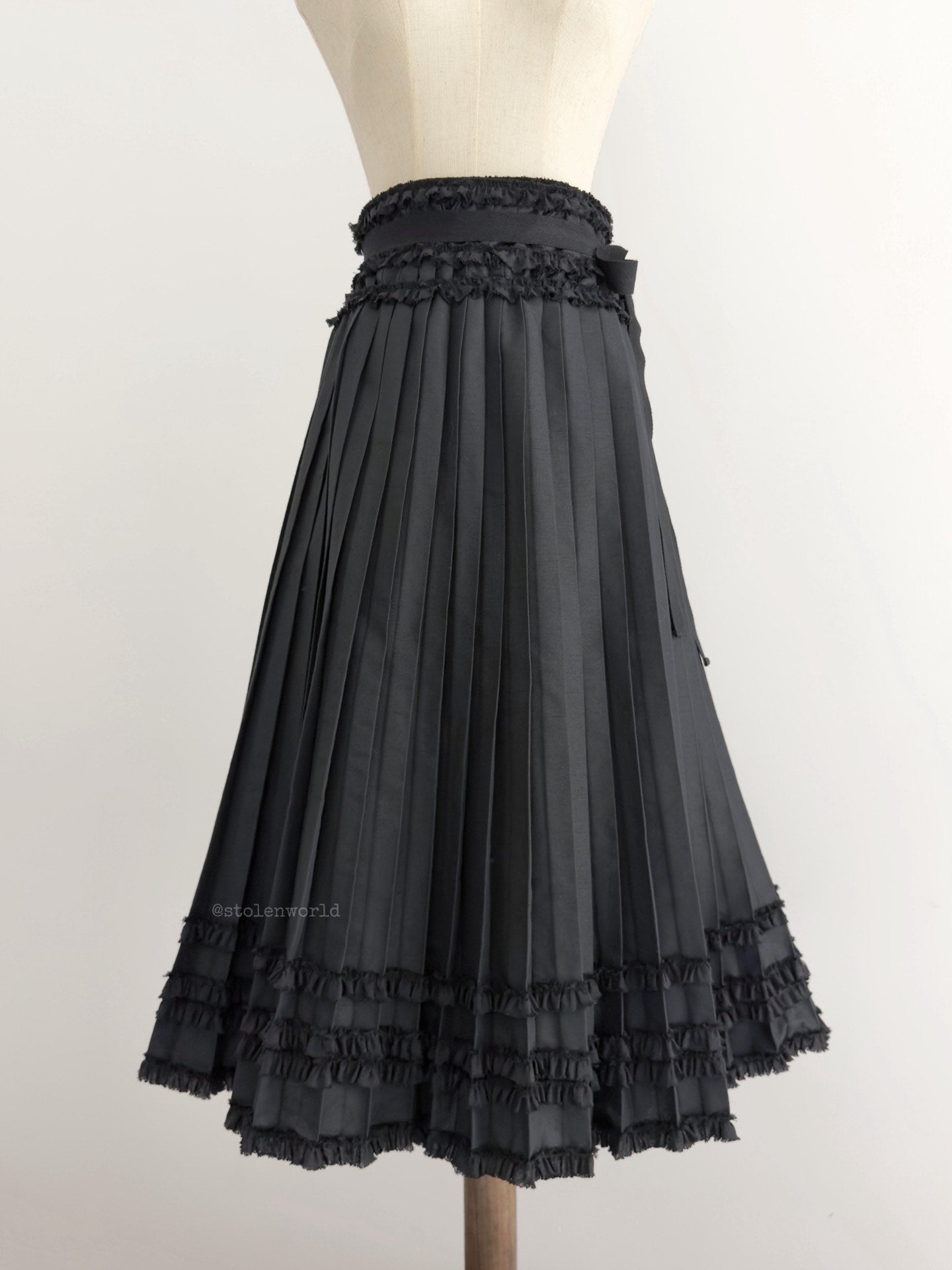 Comme Des Garcons 22SS Lace Pleated Skirt - Devines