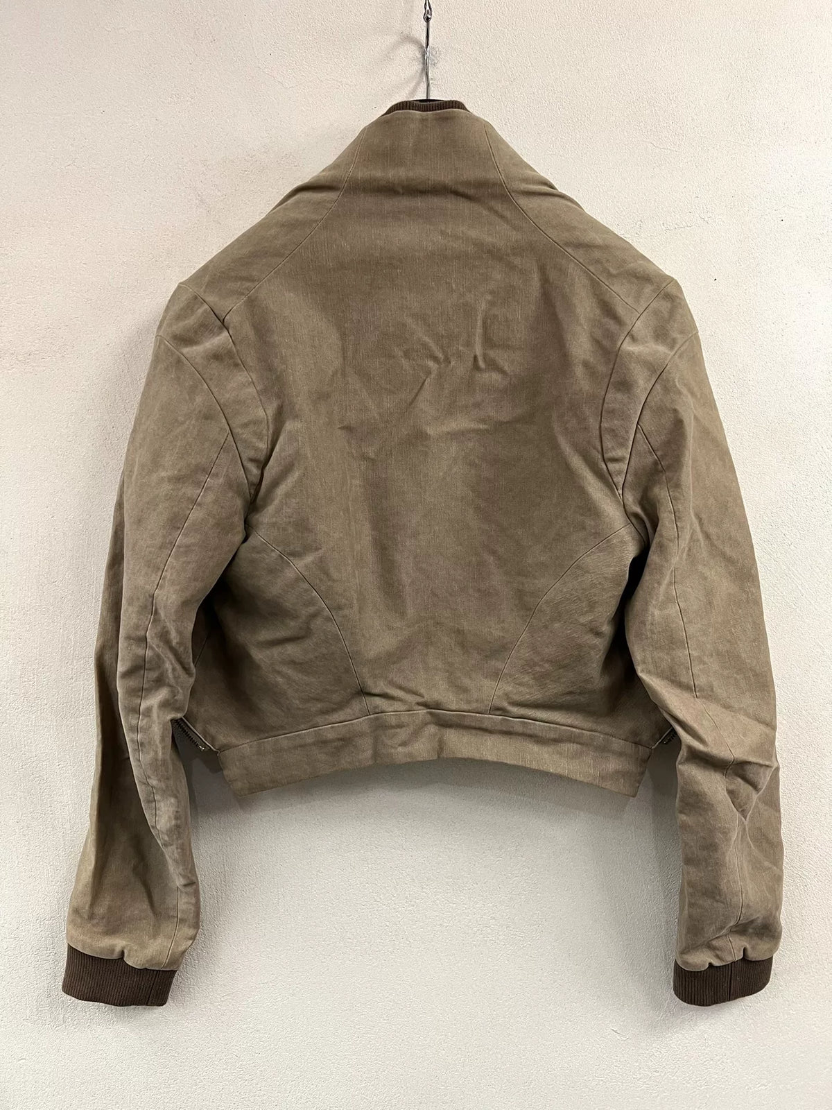 Julius_7 Short Cropped Asymmetric Cape Jacket