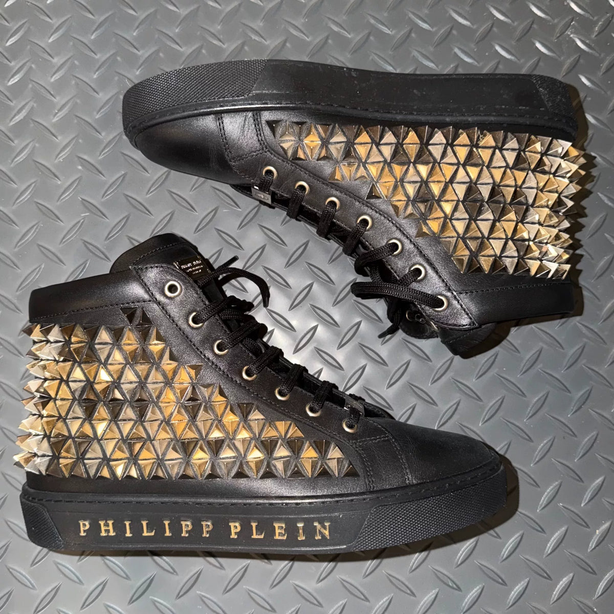 philipp plein Men High Top Sneaker With Gold Spikes