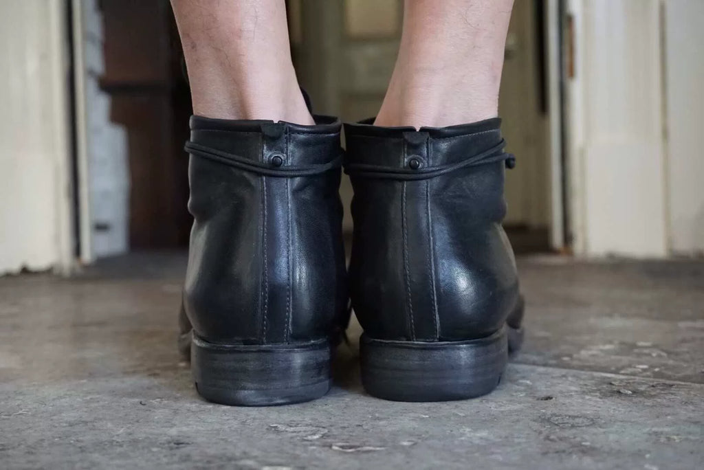 Layer-0 SS17 Black H7 GY Horsehide Ankle Boots