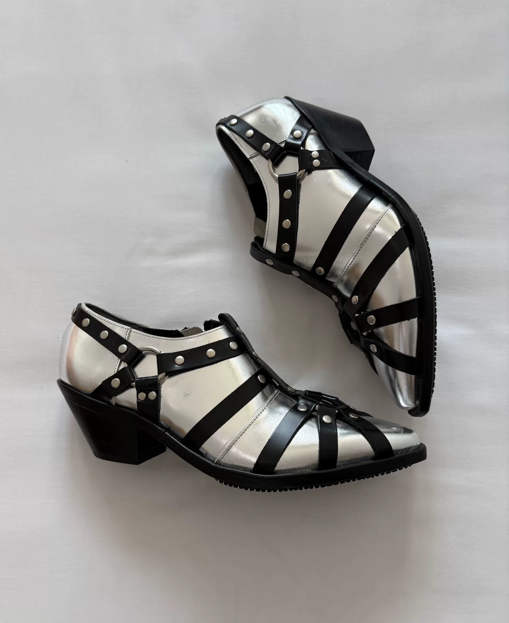 JUNYA WATANABE strap‑and‑rivet pointed‑toe shoes