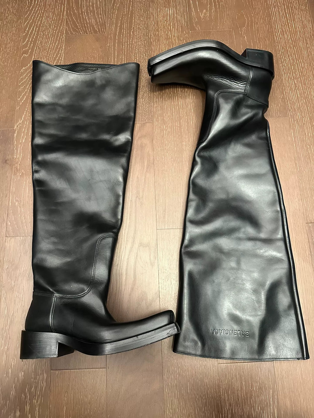 Balenciaga 23 Fall Santiago Over-the-Knee Leather Boots