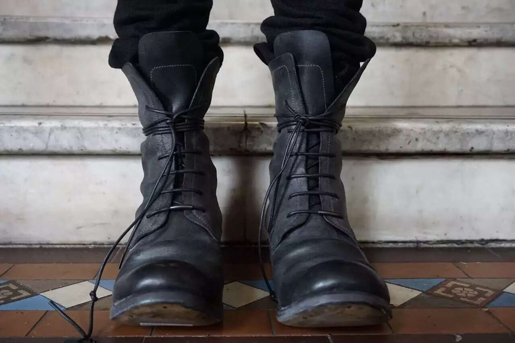 Layer-0 3.0 H 20 B Black Calf Reverse Laced up Blake Boots