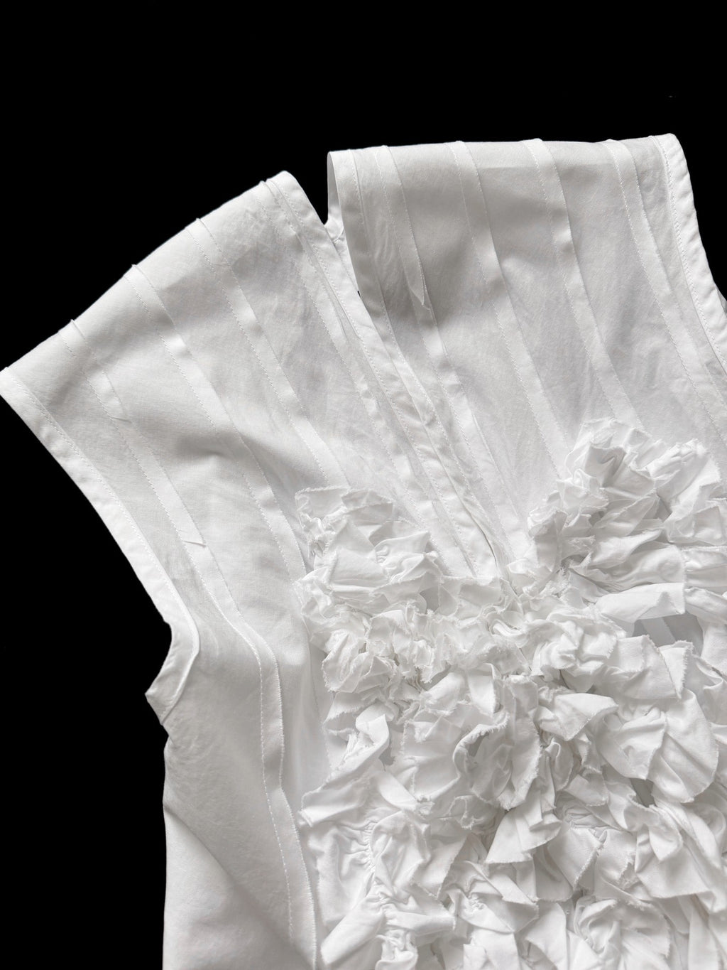 Comme Des Garcons Pleated White Top - Devines