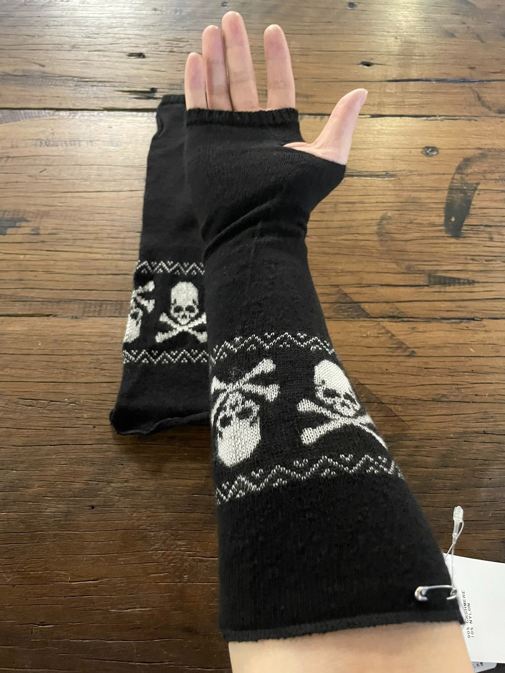 mastermind Japan Sample Black Ethnic Skull Cashmere Nylon Gloves