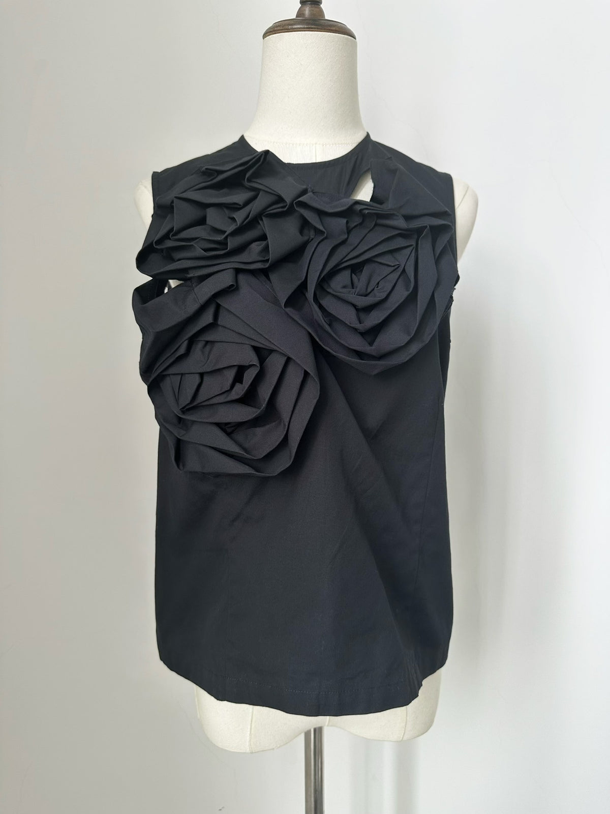 Comme Des Garcons Garcons2013 3d Rose Vest