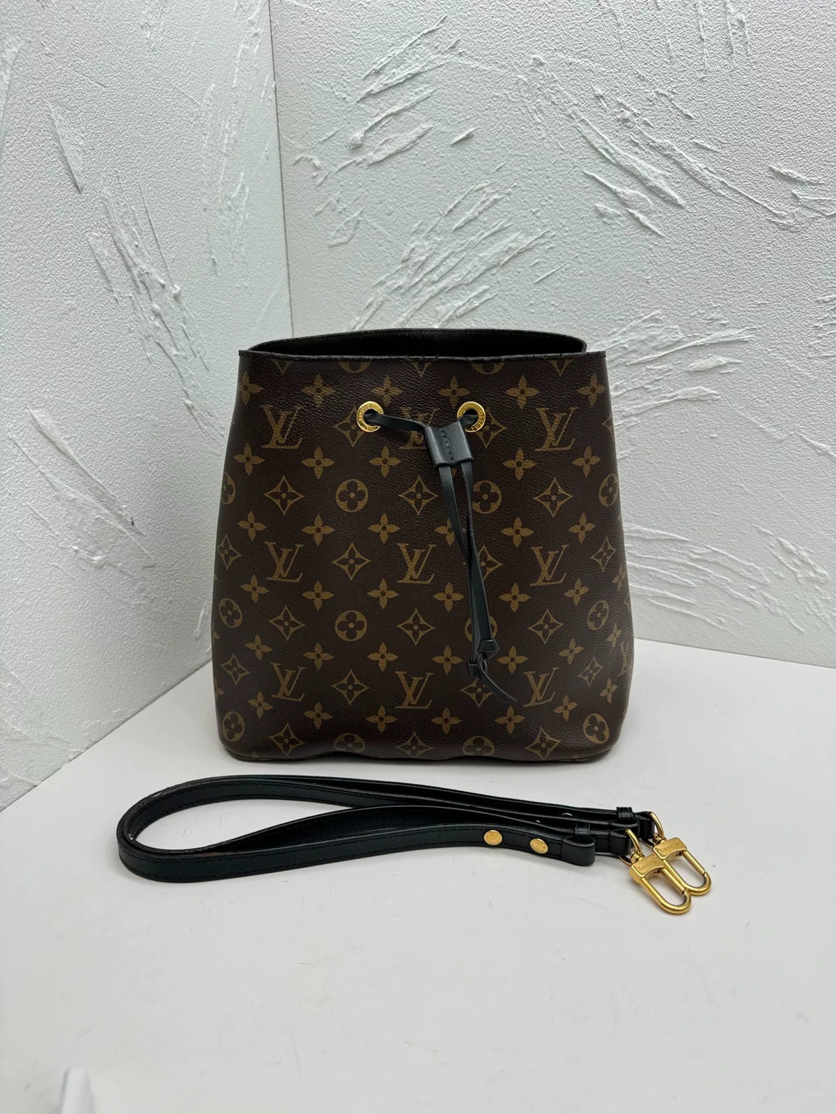 Louis Vuitton Neonoe Brown Monogram Bucket Bag