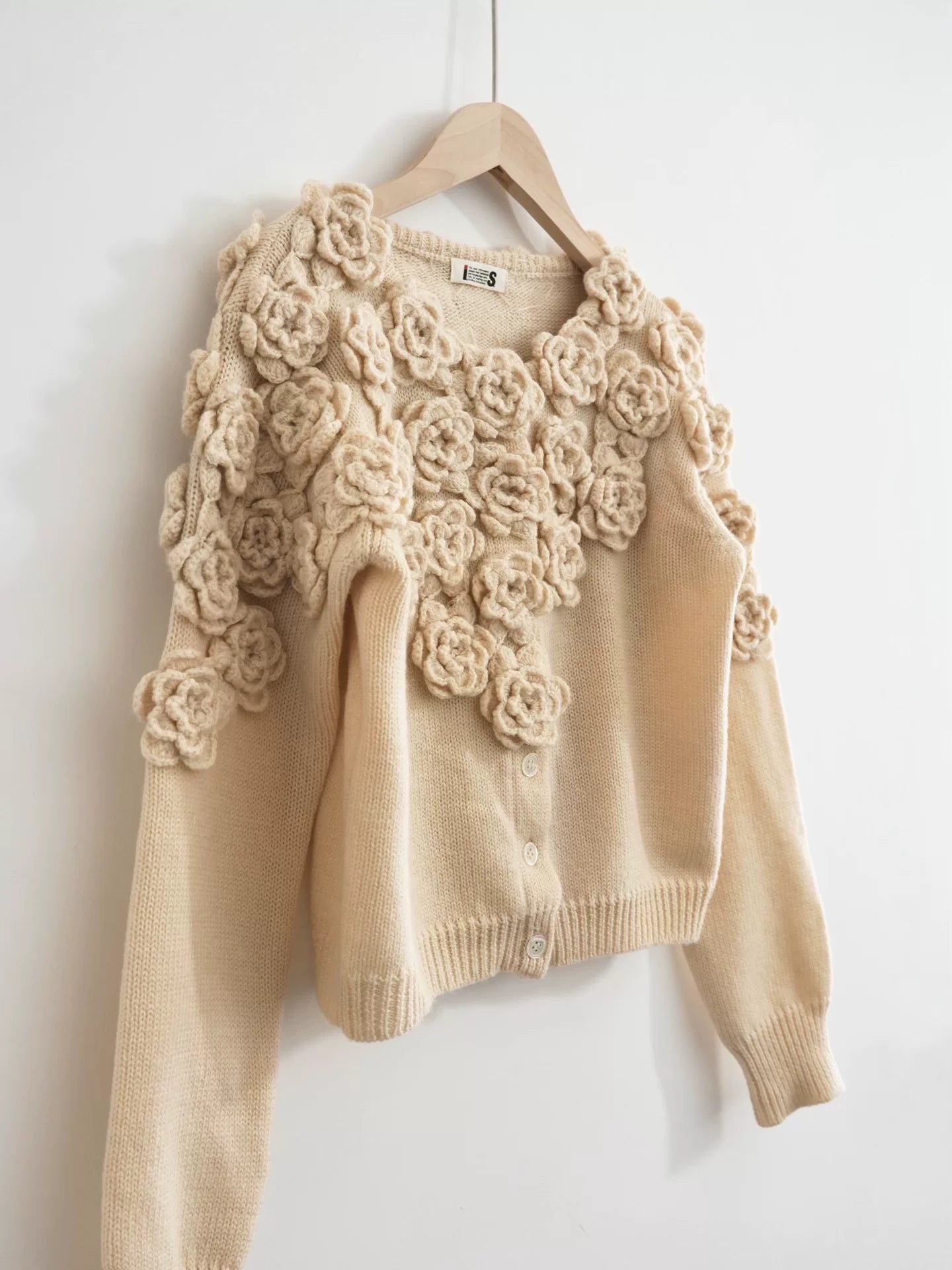 Issey Miyake 80s 3d Rose Cream Knit Sweater - Devines