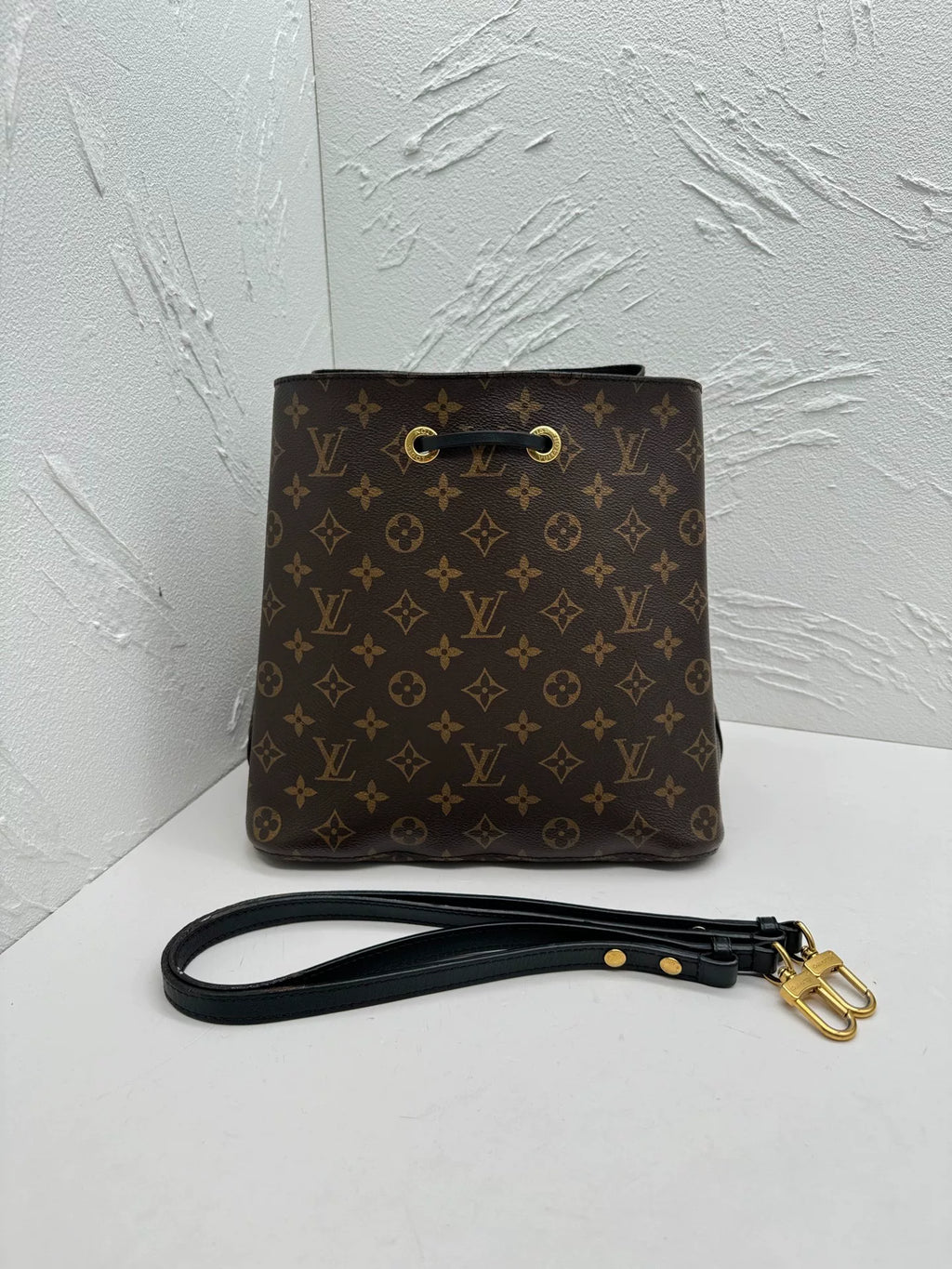 Louis Vuitton Neonoe Brown Monogram Bucket Bag