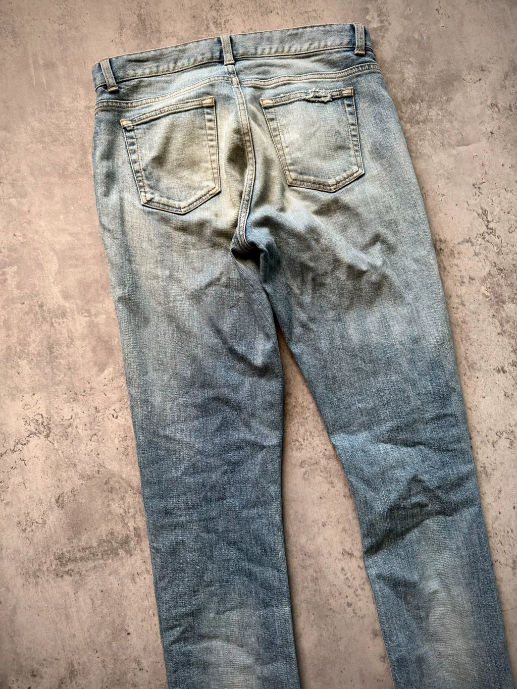 Saint Laurent Paris 18SS D05 Blue Washed Distressed Denim Jeans