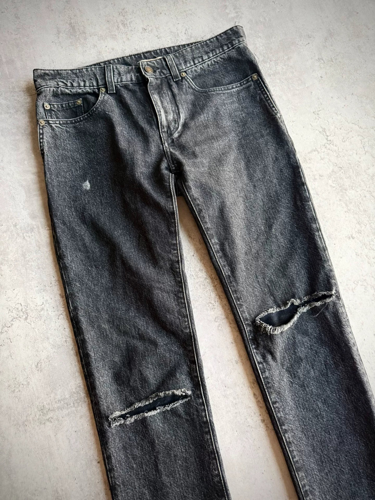 Saint Laurent 18AW D02 Washed Distressed Gray Jeans by Anthony Vaccarello