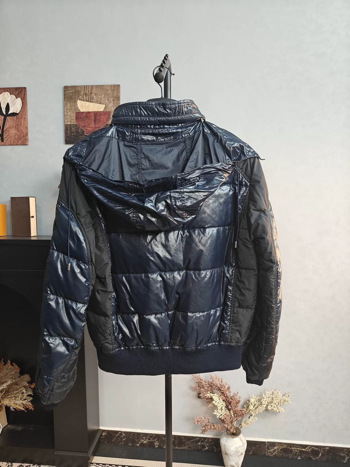 Gucci Shiny Stand-Collar Down Jacket