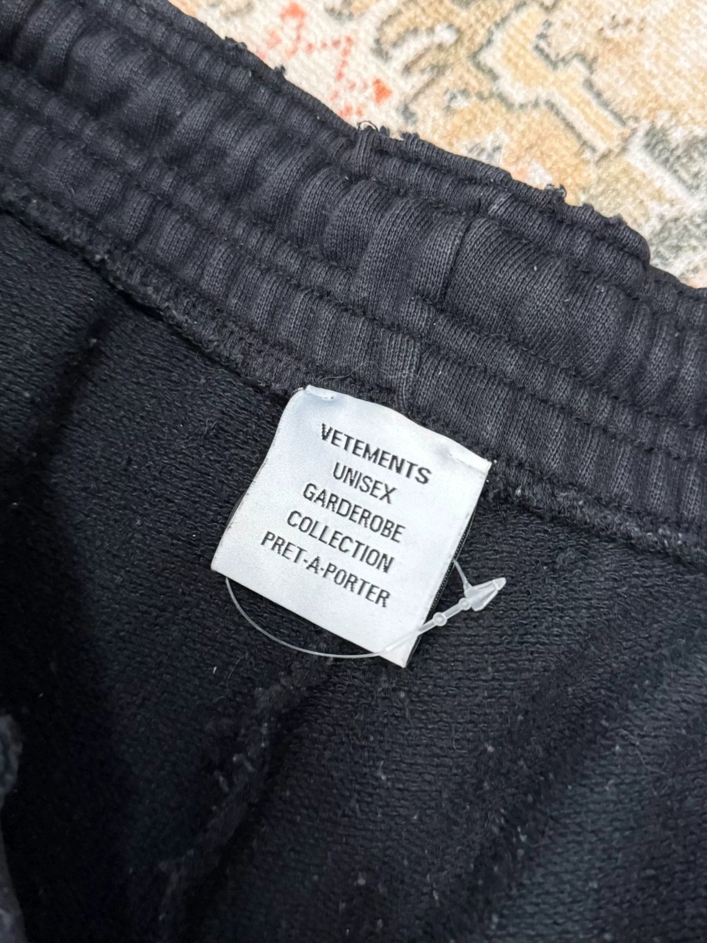 Vetements 23SS Baggy Distressed Pants