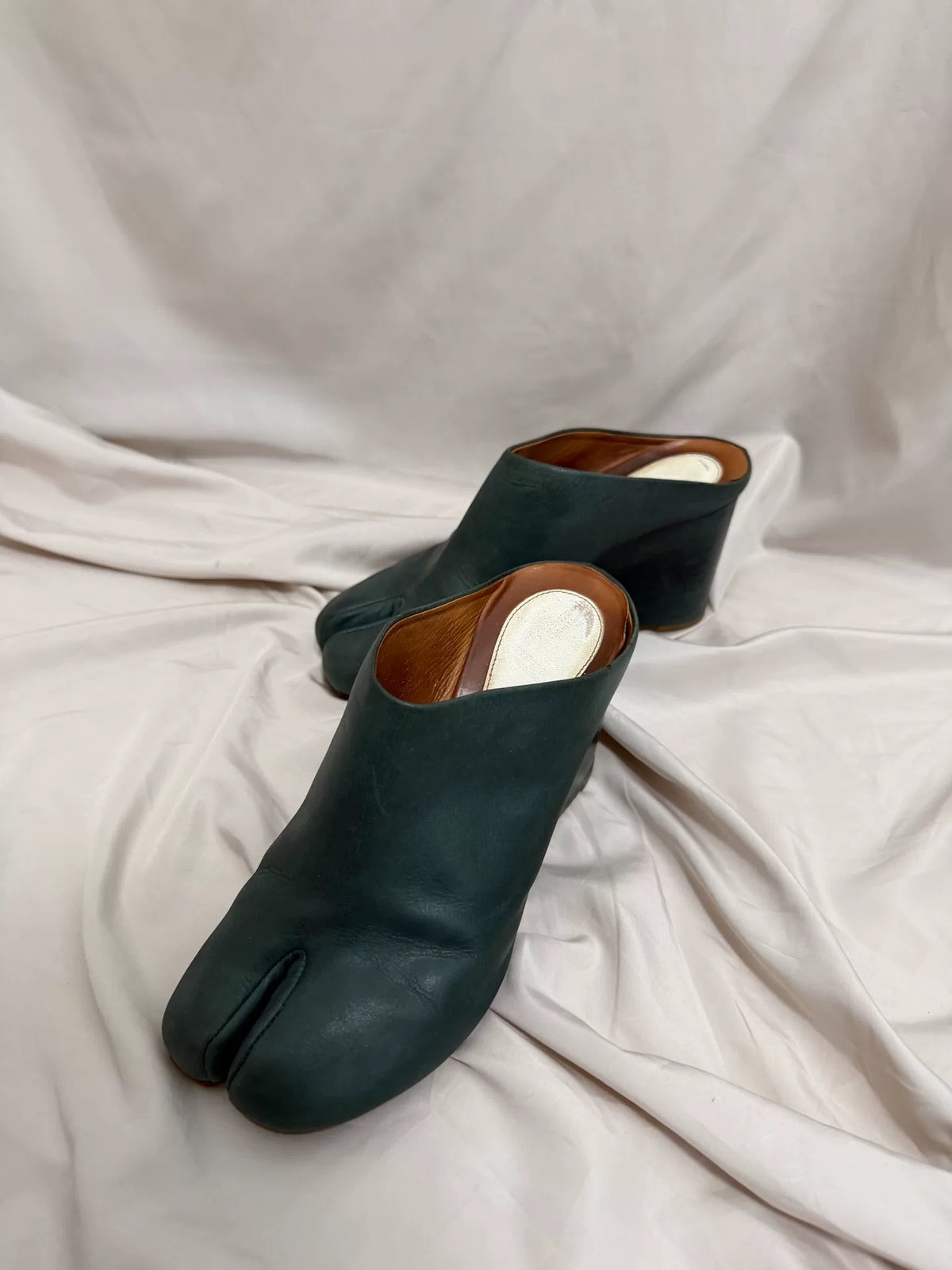 Maison Martin Margiela toe-split slippers