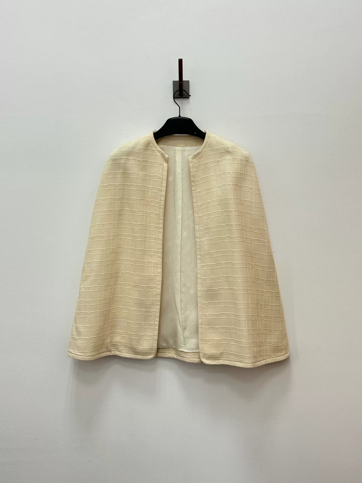 Gucci Off-White Plaid Detachable Cape Vest