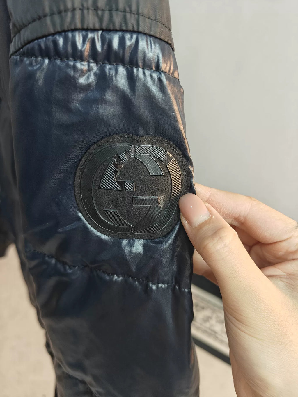 Gucci Shiny Stand-Collar Down Jacket