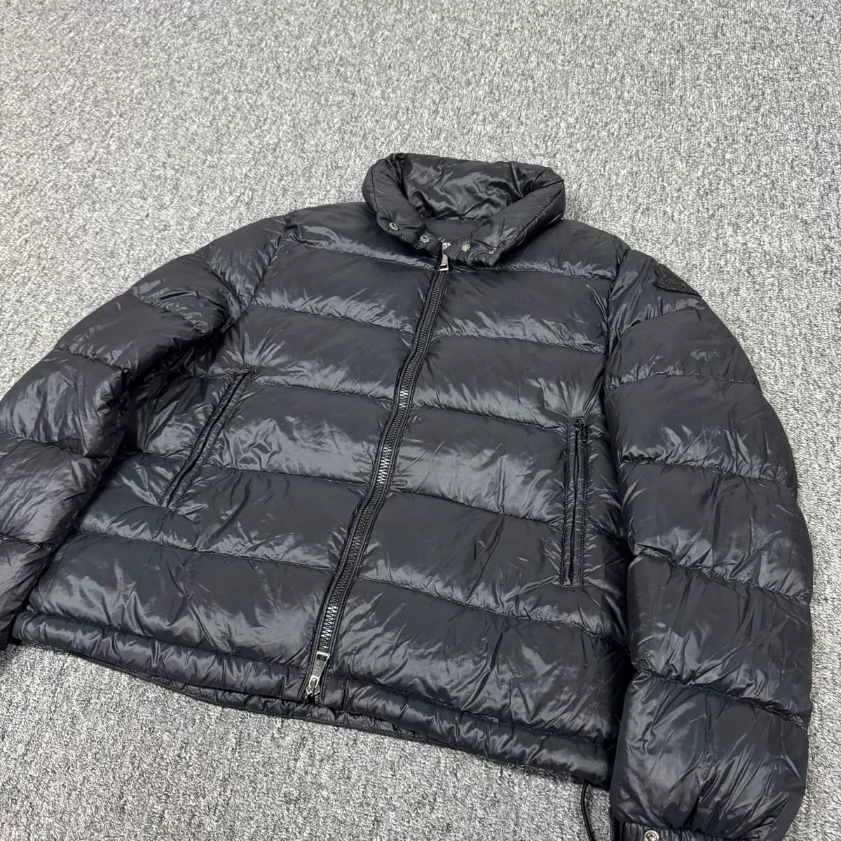 Moncler COPENHAGUE sleeve patch puffer quilted stand-collar down jacket