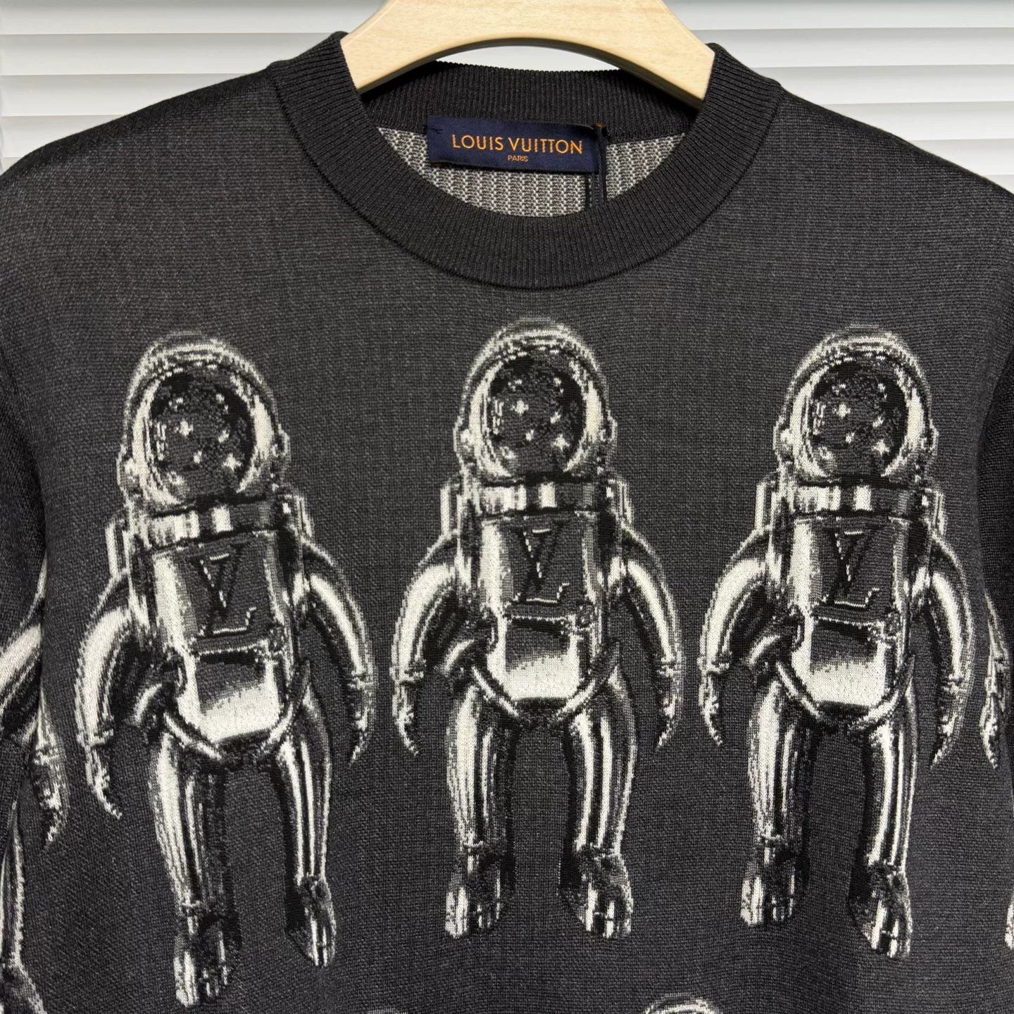 Louis Vuitton Silk Gray Knit Sweater