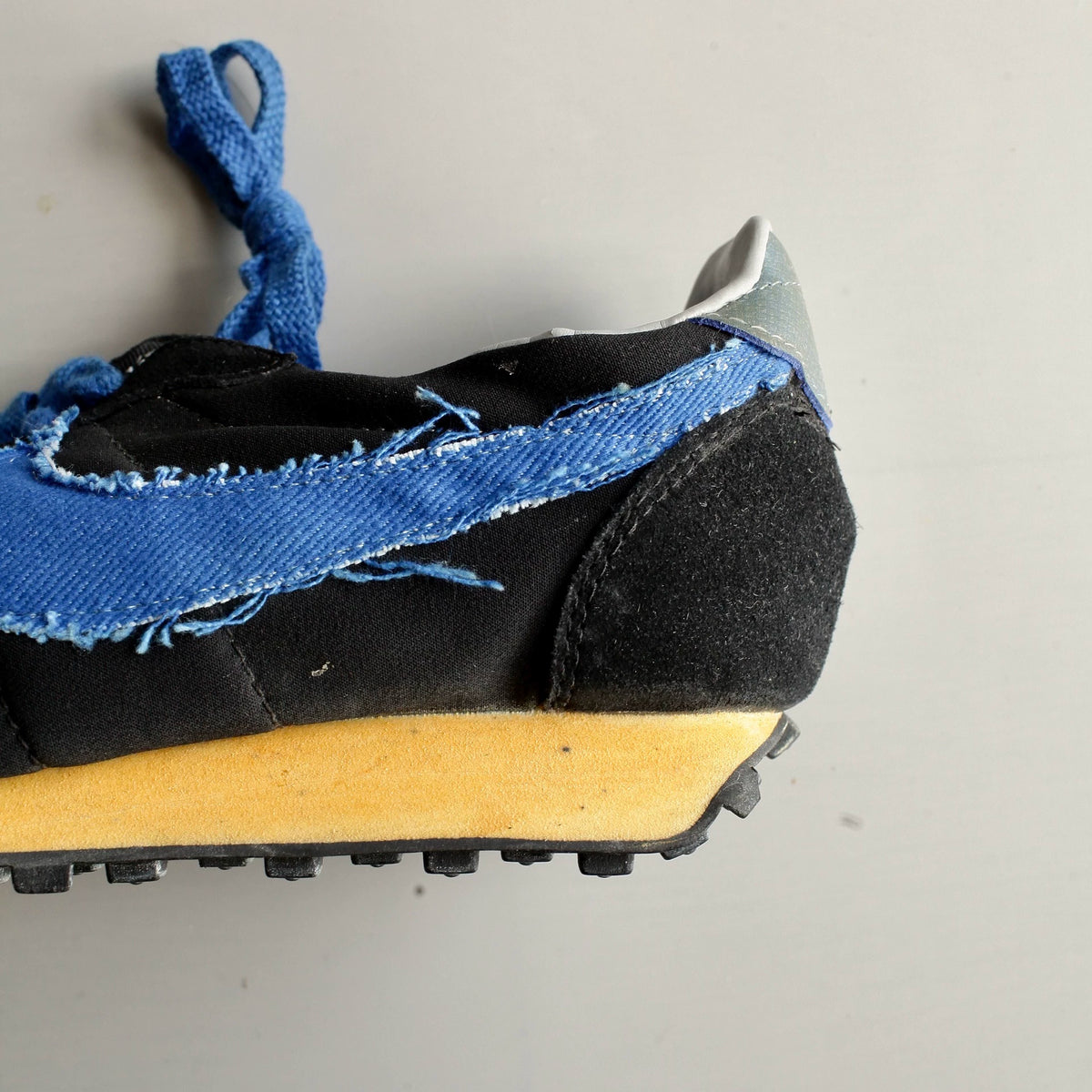 NIKE ZOOM LD1000 Sneakers