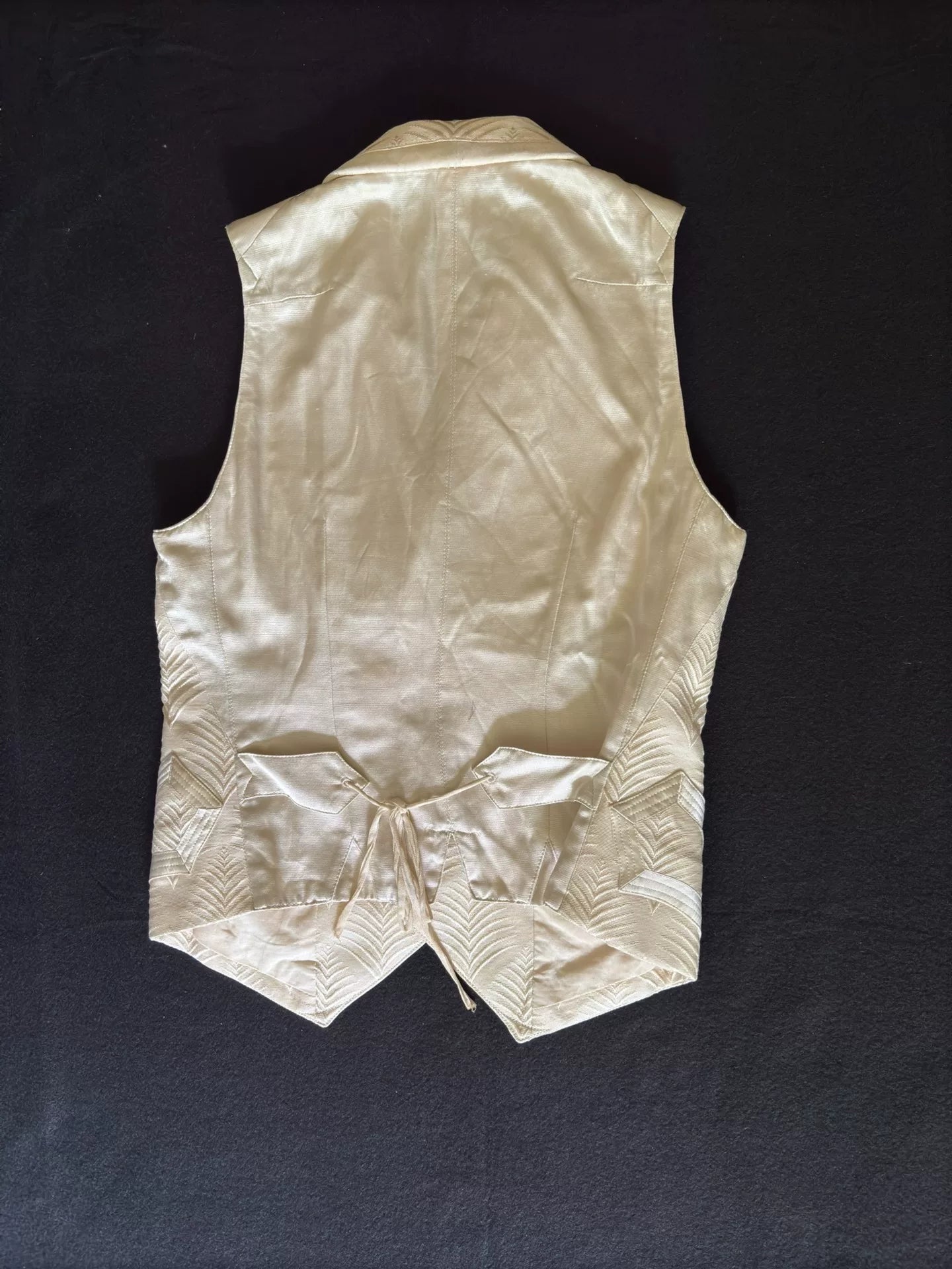 Number Nine 09SS Medieval Court White Button Silk Vest