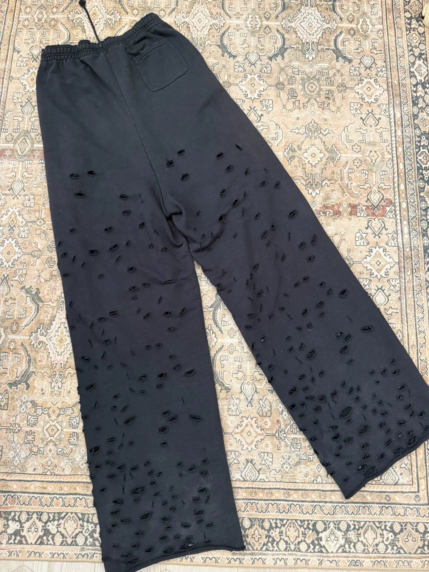 Vetements 23SS Baggy Distressed Pants