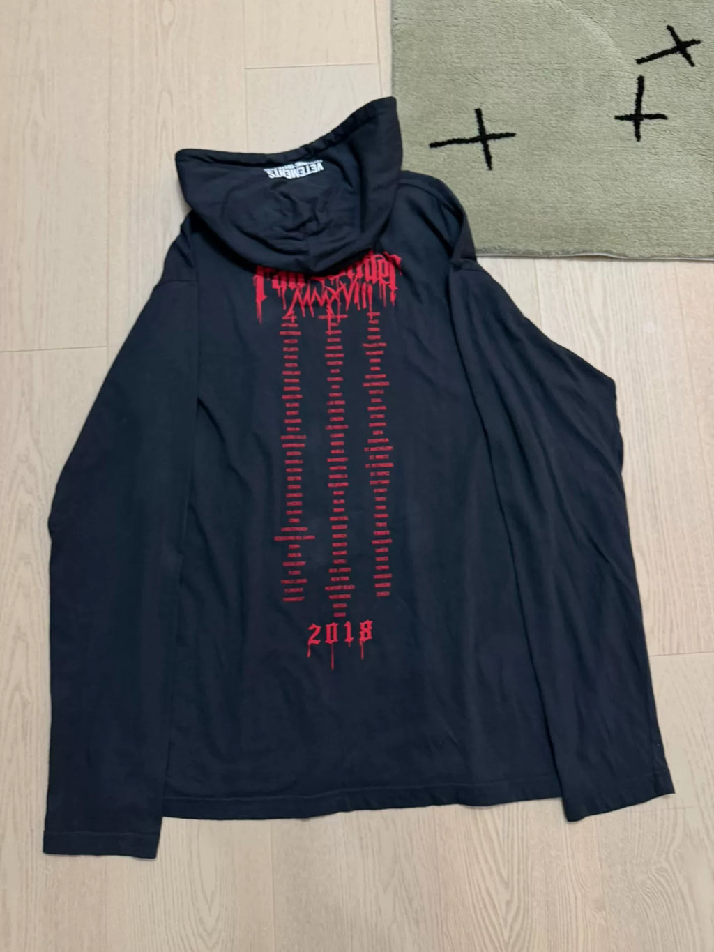 Vetements SS18 Sanskrit Sweatshirt