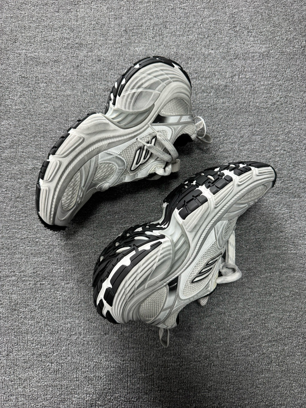 Balenciaga 10xl Grey White Sneakers