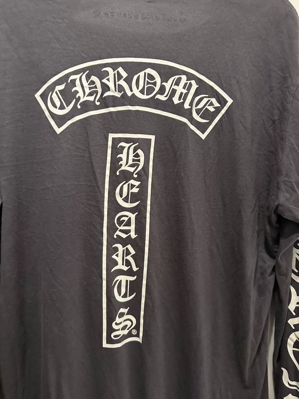 Chrome Hearts gray arm Sanskrit horseshoe T-bar long-sleeve shirt