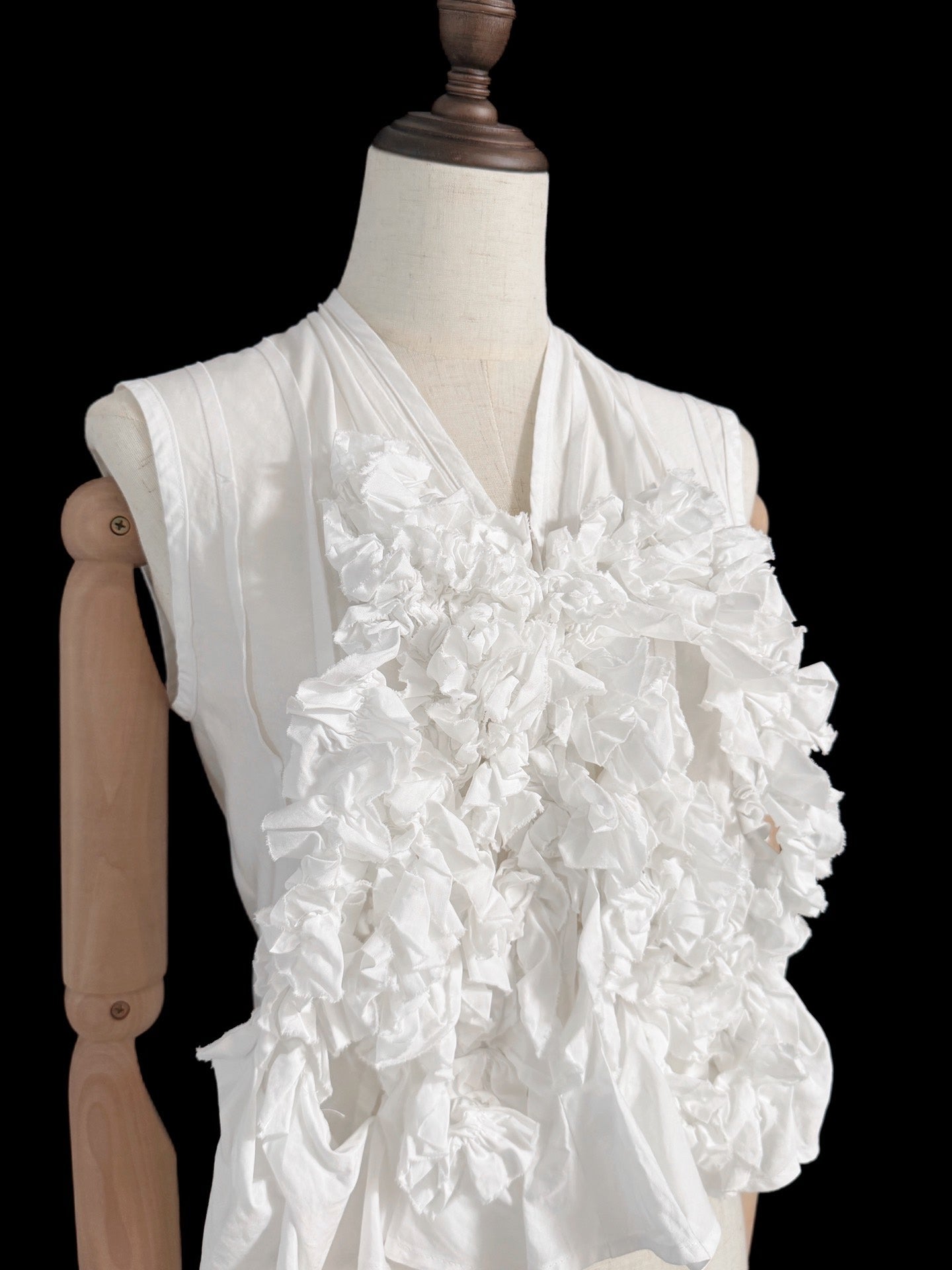 Comme Des Garcons Pleated White Top - Devines