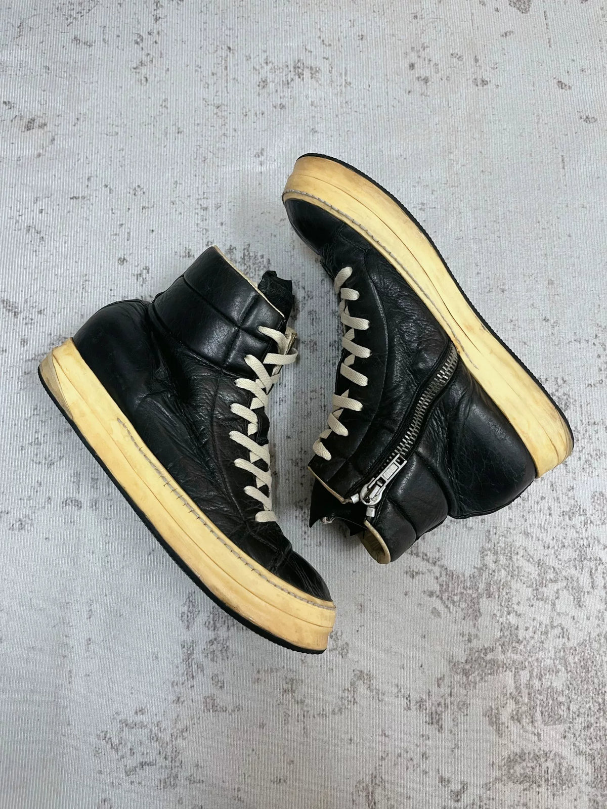 RICK OWENS GEOBASKET SNEAKER Black & White