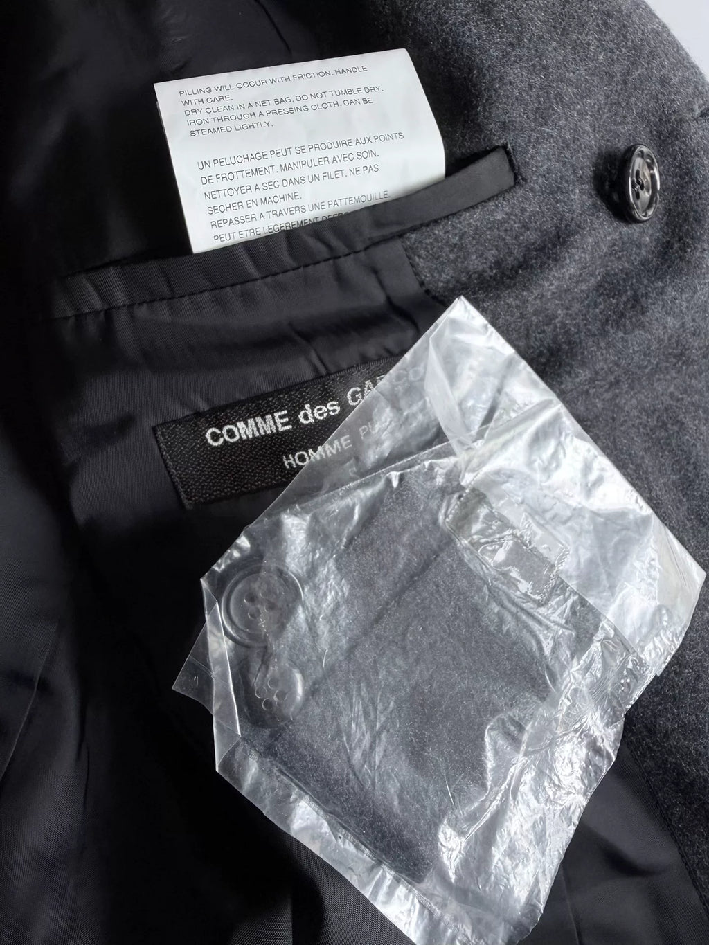 COMME DES GARCONS AW03 Grey Geometric Curve Wool Jacket