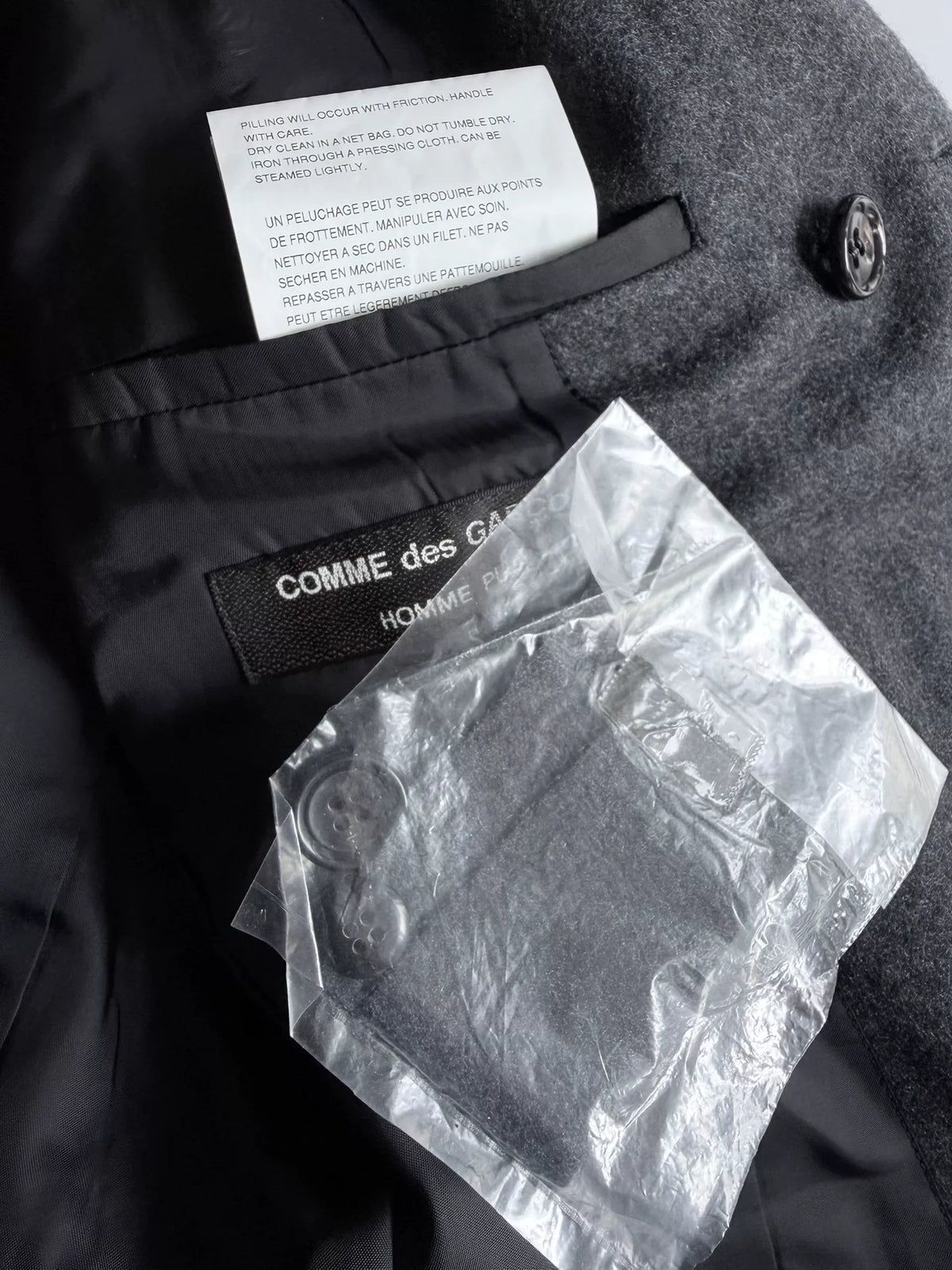 COMME DES GARCONS AW03 Grey Geometric Curve Wool Jacket