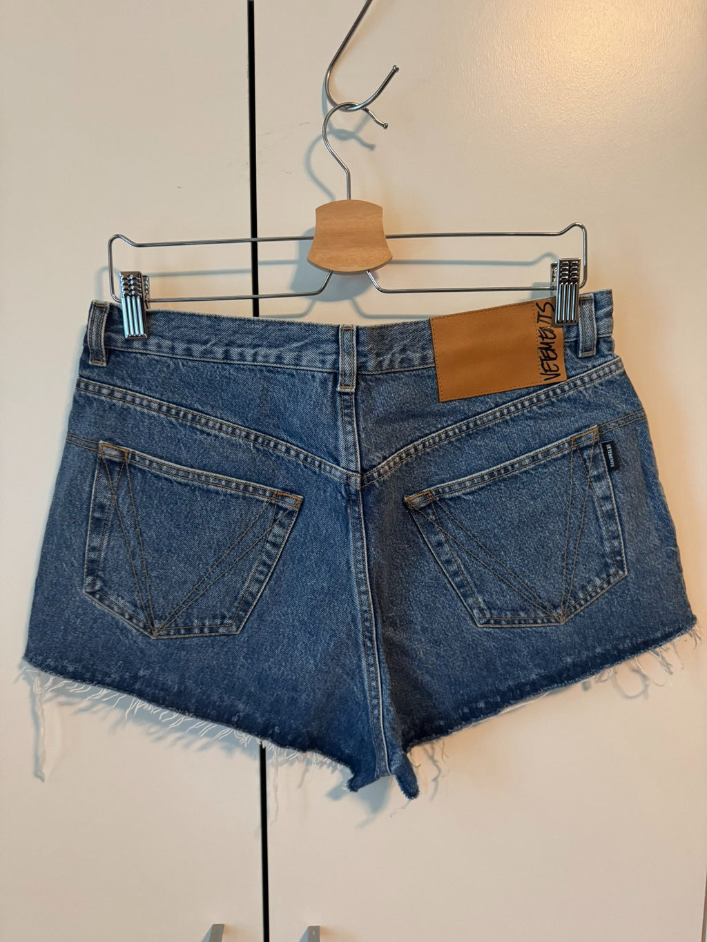 Vetements Embroidered SHorts