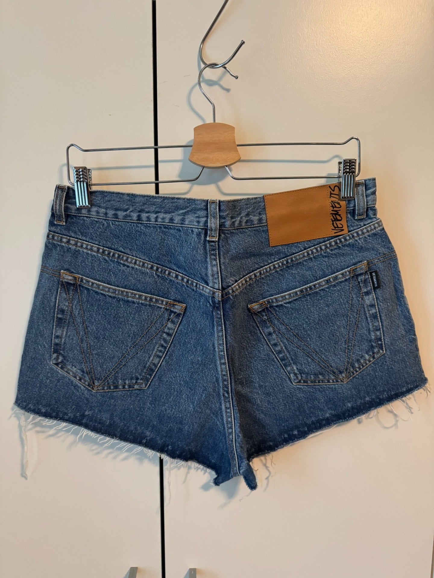 Vetements Embroidered SHorts