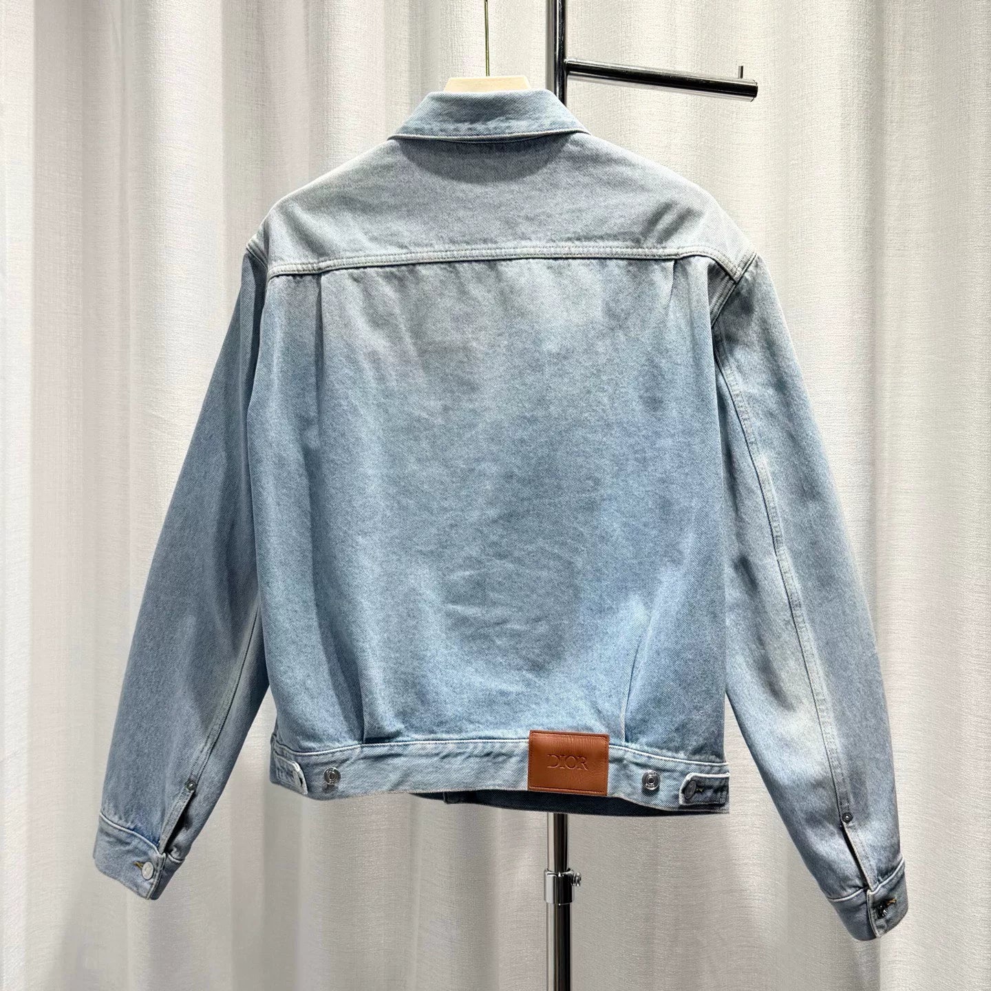 Dior Long Sleeve Denim Lapel Leather Patch Patch Button-Front Light Blue Jacket