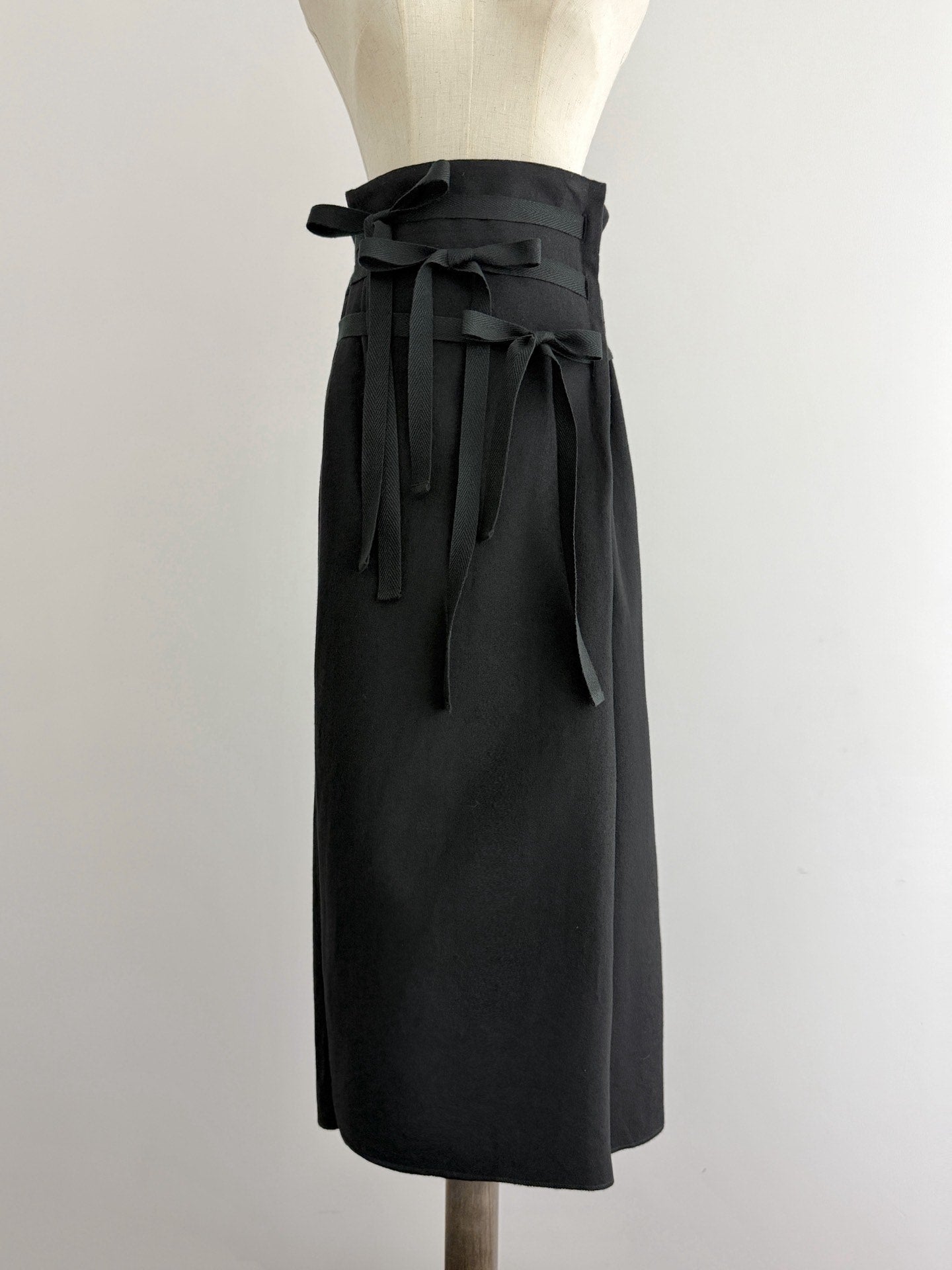 Comme Des Garcons Wool Tie Black Skirt - Devines