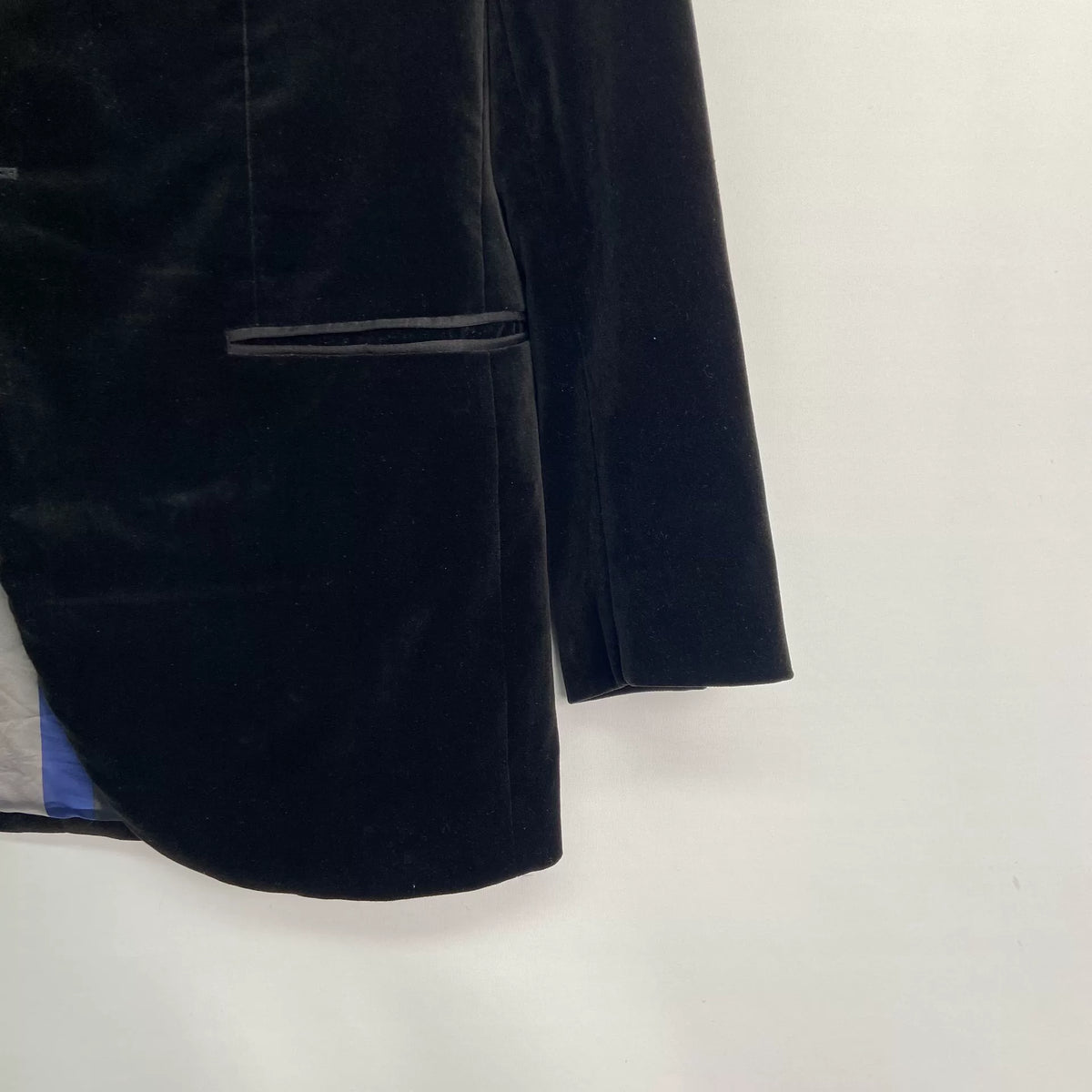Louis Vuitton Black Collared Single-Breasted Velvet Blazer
