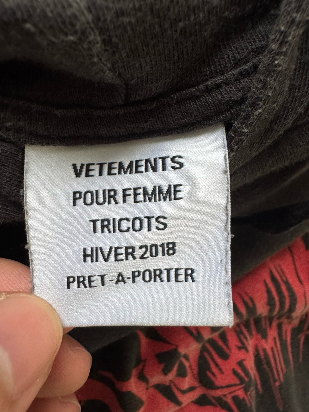 Vetements 18SS Blood-Drop Sanskrit Sweatshirt