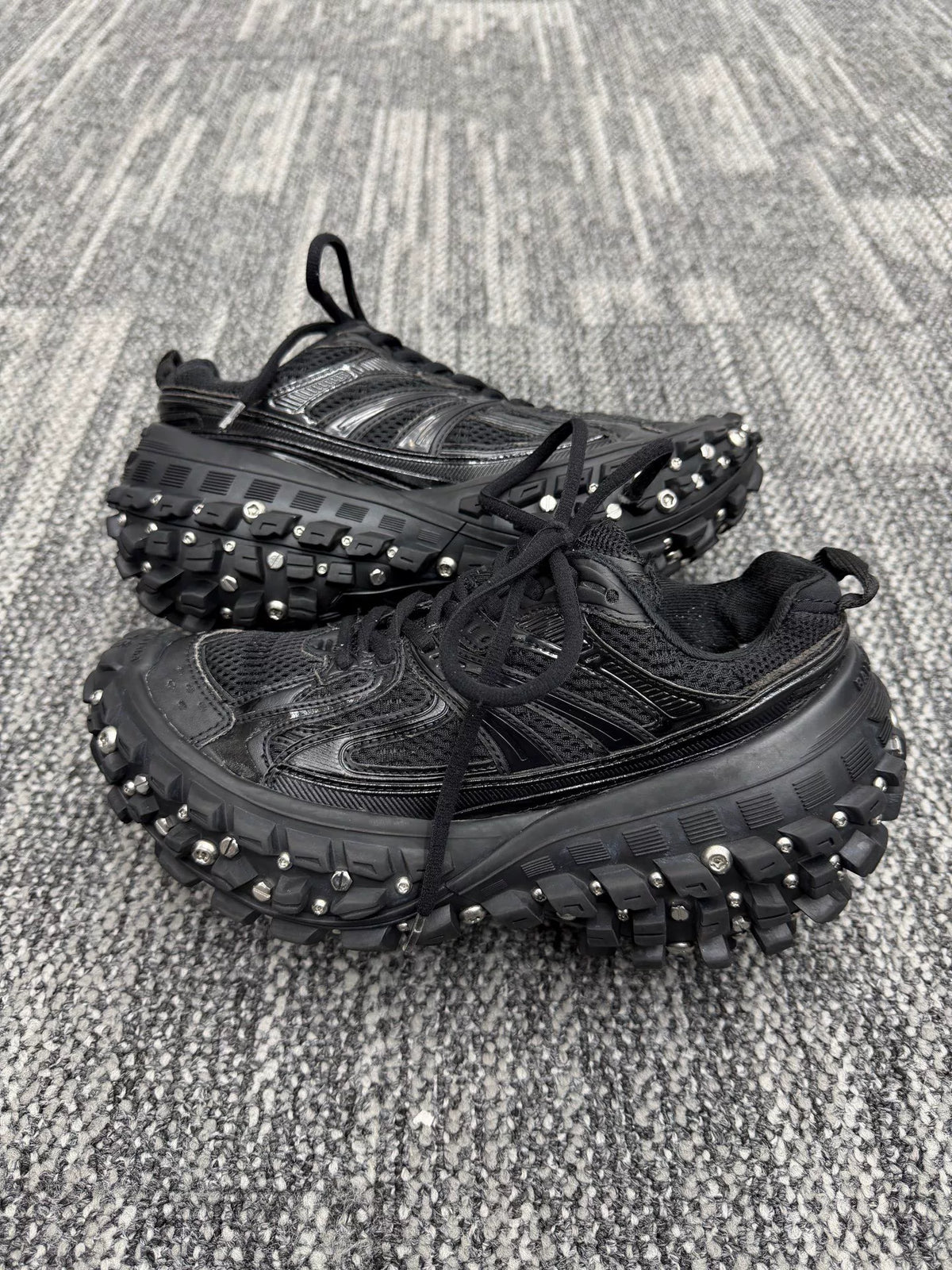 Balenciaga Bouncer Screw Bolt Tire