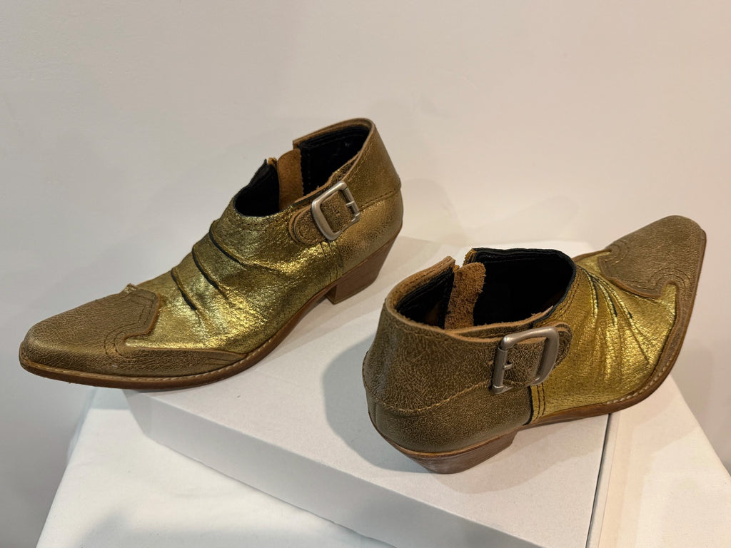 JUNYA WATANABE Pre-owned Leather Ankle Boots In Gold