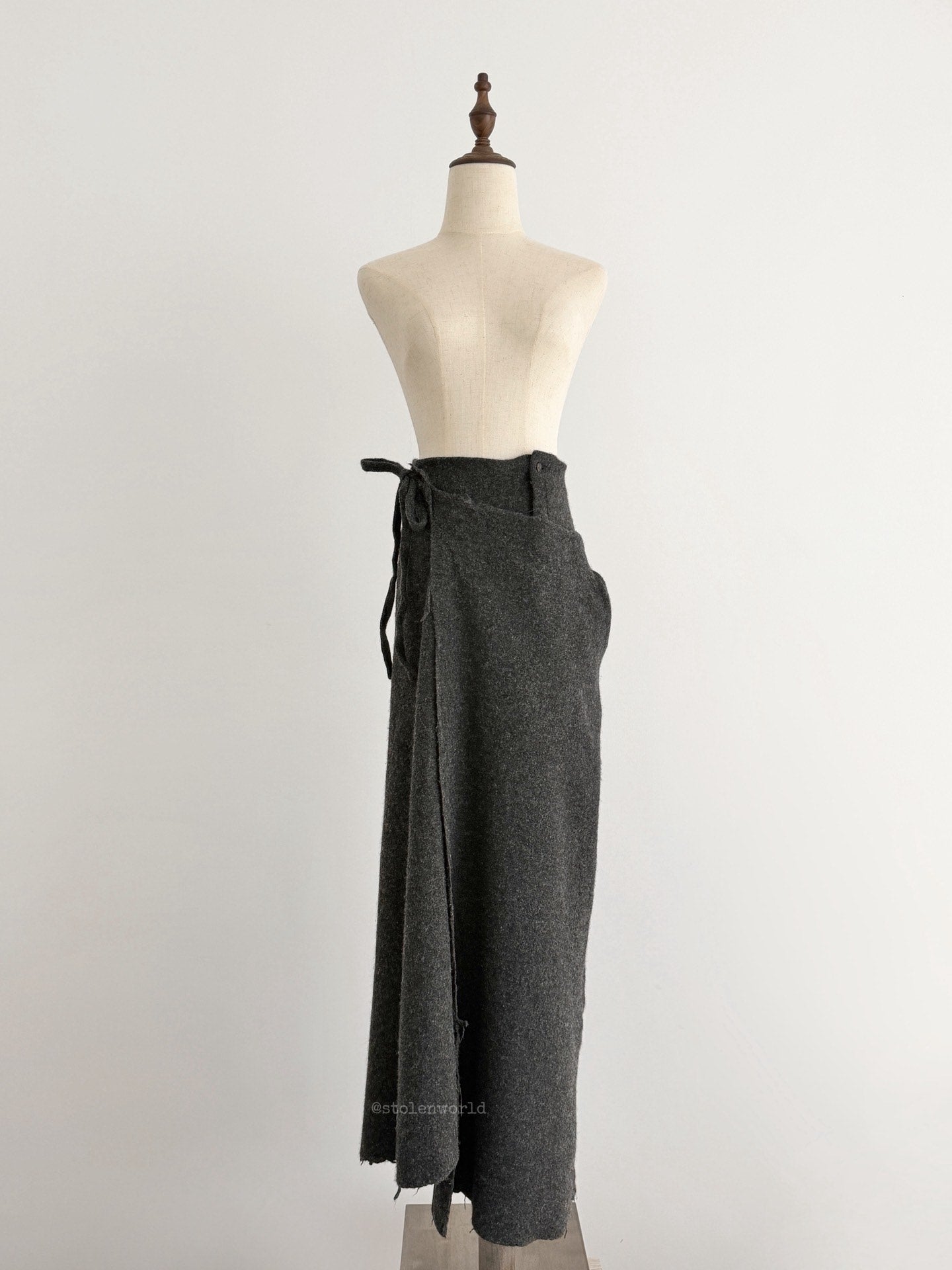 Comme Des Garcons 94AW Shrunken Tie Skirt - Devines
