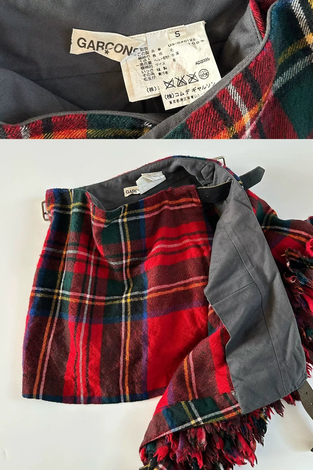 Comme Des Garcons Rei Kawakubo 2000 runway show piece, heavyweight three-dimensional pleated mini skirt